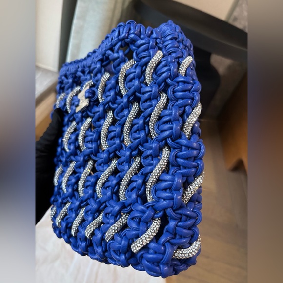 Yuzefi Woven Crystal Tote Bag - Picture 11 of 16